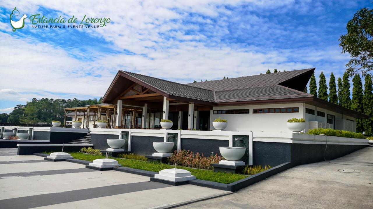 Estancia De Lorenzo Tarlac Exteriör bild