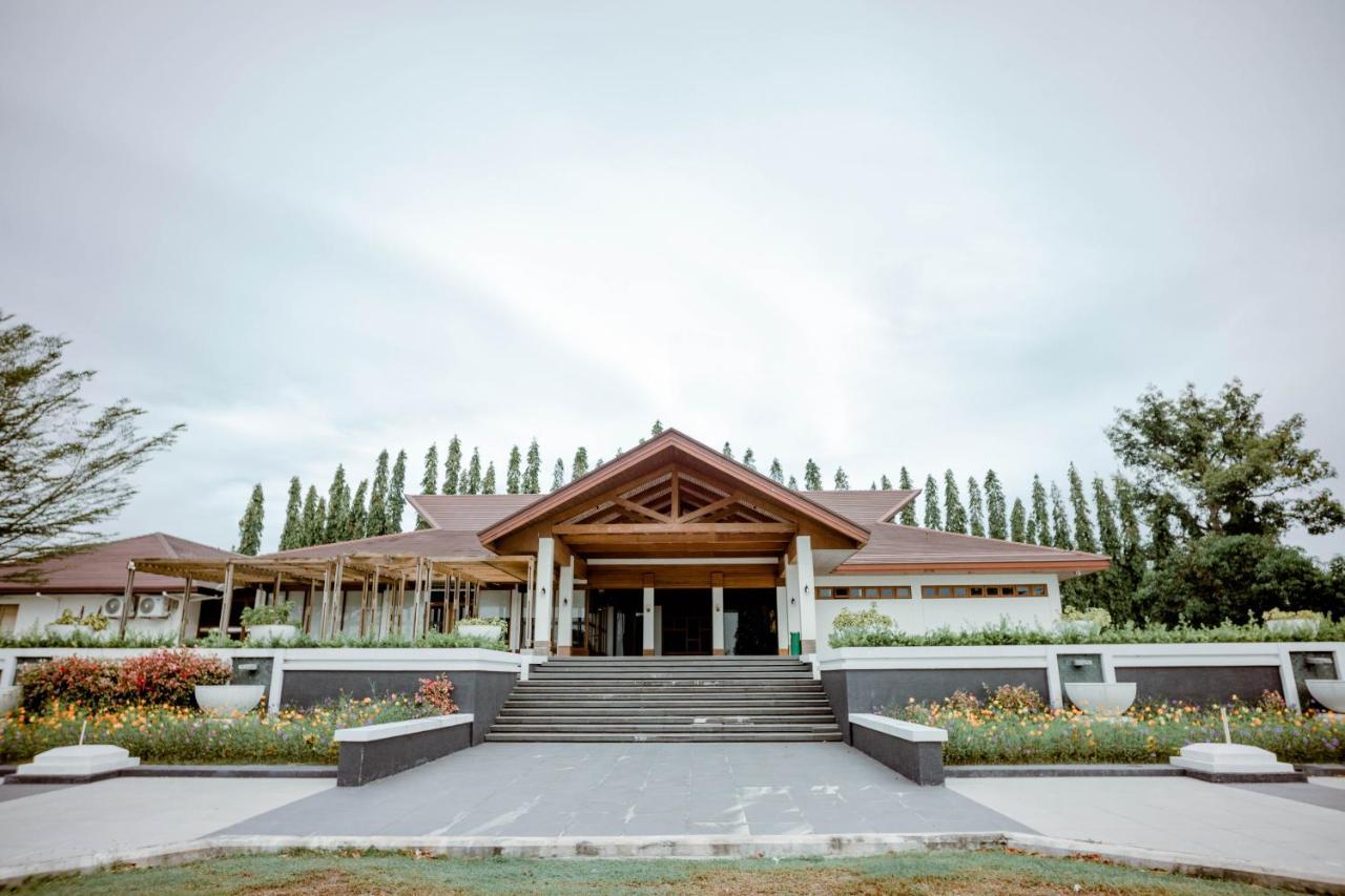 Estancia De Lorenzo Tarlac Exteriör bild