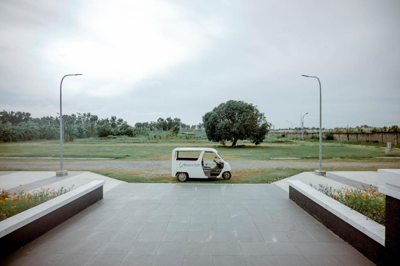Estancia De Lorenzo Tarlac Exteriör bild