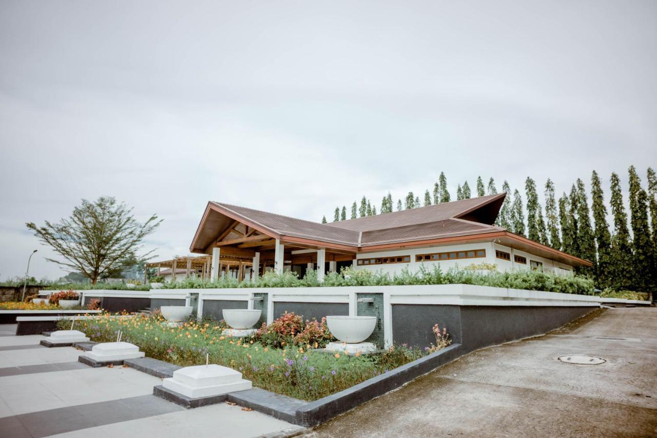 Estancia De Lorenzo Tarlac Exteriör bild